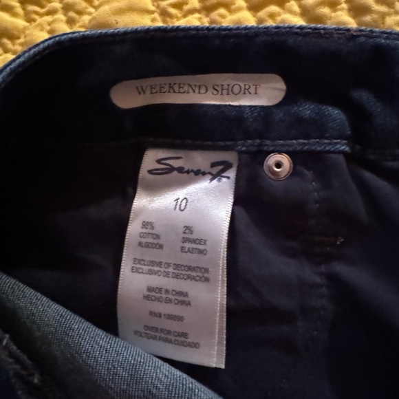 Shorts excellent condition!  Maybe wore twice - Picture 5 of 5